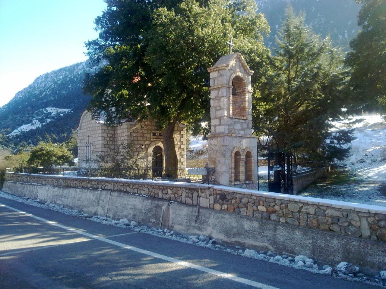 Hani Zemenou Arachova Exteriér fotografie